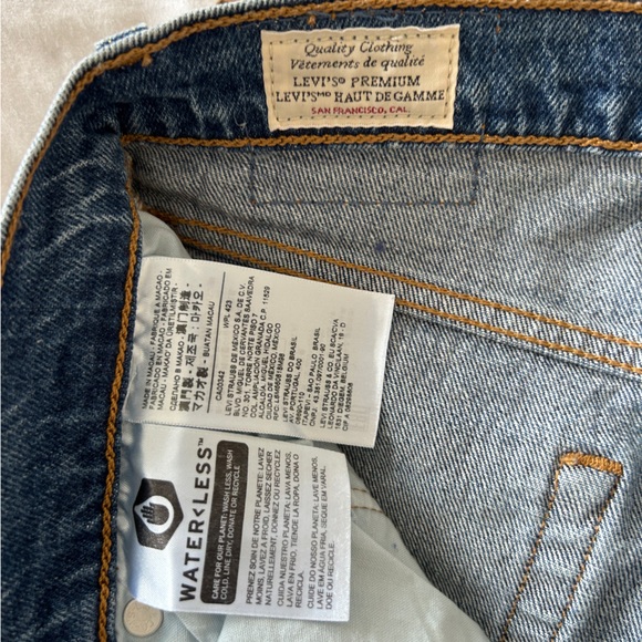 Levis jeans 501-  24 waist - Picture 3 of 5